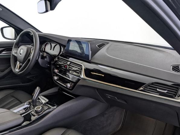 BMW 5 серии VII (G30/G31/G38) с пробегом 2019 года, цена 3 590 000 рублей, 89425 км, седан, Автокод Объявления