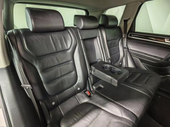 Volkswagen Touareg II с пробегом 2012 года, цена 1 595 000 рублей, 275788 км, внедорожник, Автокод Объявления