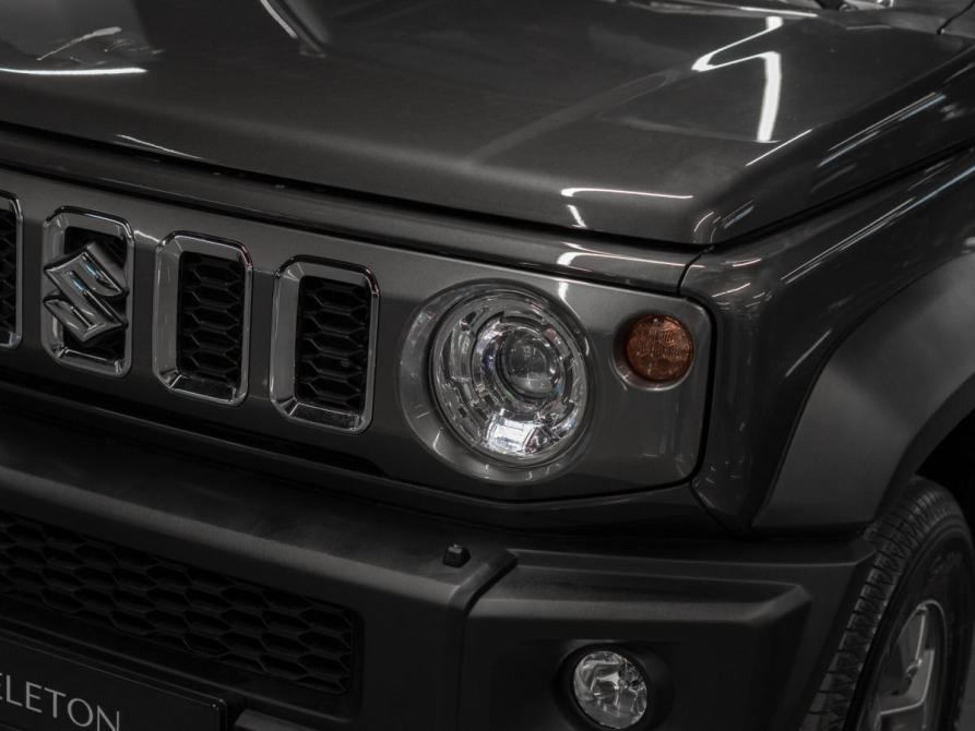 Suzuki Jimny IV Москва  - изображение 19