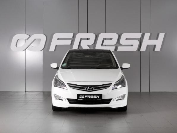 Hyundai Solaris I Рестайлинг с пробегом 2015 года, цена 1 065 000 рублей, 217179 км, седан, Автокод Объявления