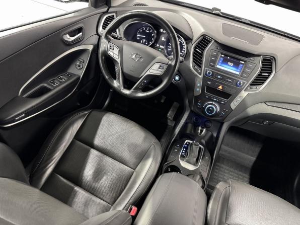 Hyundai Santa Fe III Рестайлинг с пробегом 2017 года, цена 2 400 000 рублей, 63609 км, внедорожник, Автокод Объявления
