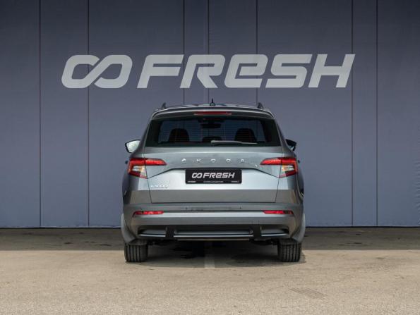 Skoda Karoq I с пробегом 2022 года, цена 2 330 000 рублей, 81452 км, внедорожник, Автокод Объявления