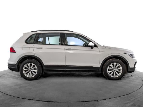 Volkswagen Tiguan II Рестайлинг с пробегом 2021 года, цена 2 585 000 рублей, 59202 км, внедорожник, Автокод Объявления