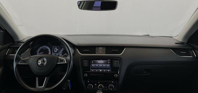Skoda Octavia III (A7) Рестайлинг с пробегом 2019 года, цена 1 545 000 рублей, 174048 км, лифтбек, Автокод Объявления