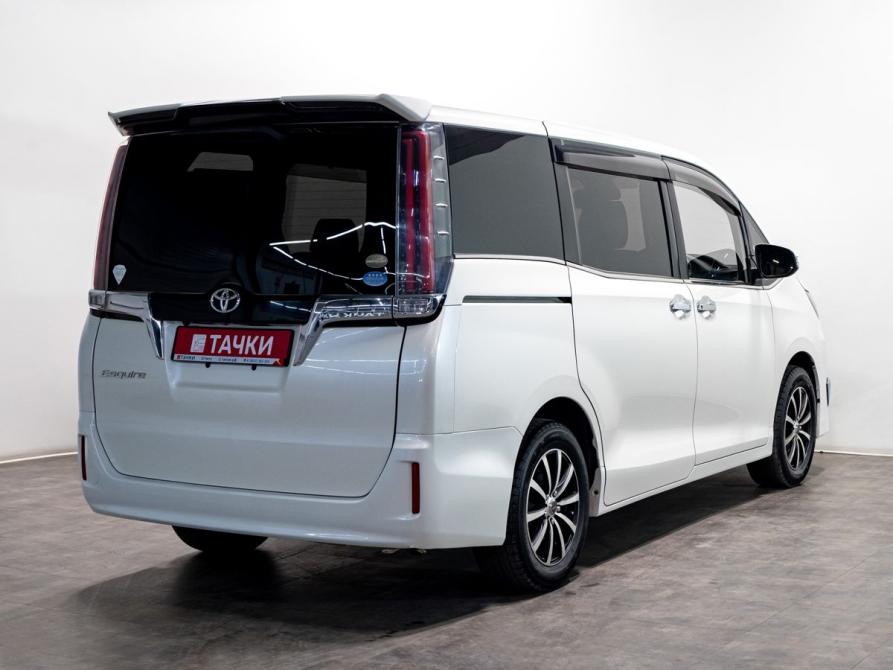 Toyota Esquire I Рестайлинг Чита  - изображение 3