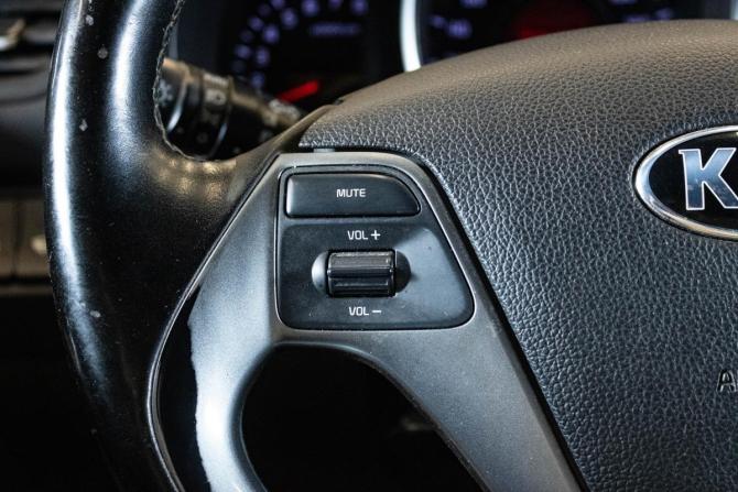 Kia Rio III Рестайлинг с пробегом 2016 года, цена 1 059 000 рублей, 116091 км, седан, Автокод Объявления
