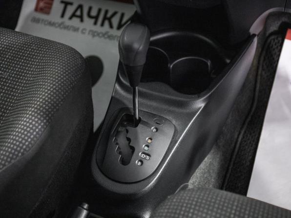 Toyota Vitz III (XP130) Рестайлинг 2 с пробегом 2018 года, цена 930 000 рублей, 123081 км, хэтчбек, Автокод Объявления