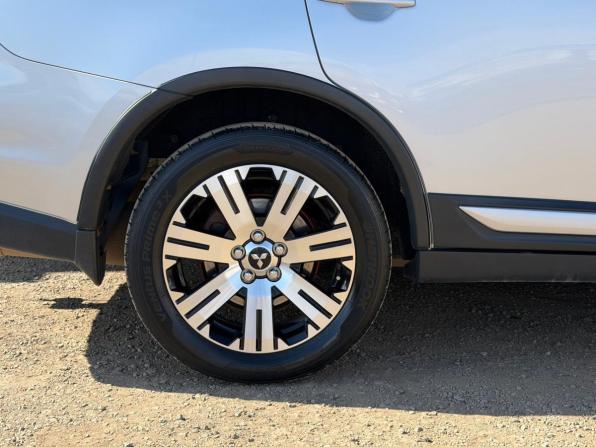 Mitsubishi Outlander III Рестайлинг 2 с пробегом 2015 года, цена 1 450 000 рублей, 227000 км, внедорожник, Автокод Объявления