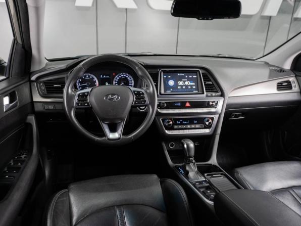 Hyundai Sonata VII (LF) Рестайлинг с пробегом 2018 года, цена 1 749 000 рублей, 147296 км, седан, Автокод Объявления