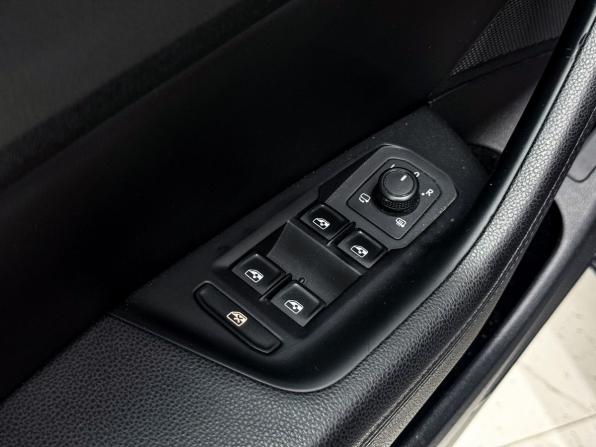 Volkswagen Passat B8 с пробегом 2019 года, цена 1 870 000 рублей, 226641 км, седан, Автокод Объявления
