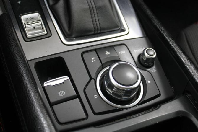 Mazda 6 III (GJ) Рестайлинг с пробегом 2016 года, цена 1 768 000 рублей, 149300 км, седан, Автокод Объявления