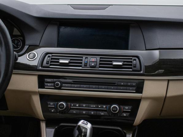 BMW 5 серии VI (F10/F11/F07) с пробегом 2011 года, цена 1 768 000 рублей, 75000 км, седан, Автокод Объявления