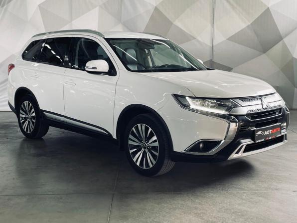 Mitsubishi Outlander III Рестайлинг 3 с пробегом 2019 года, цена 2 150 000 рублей, 225424 км, внедорожник, Автокод Объявления