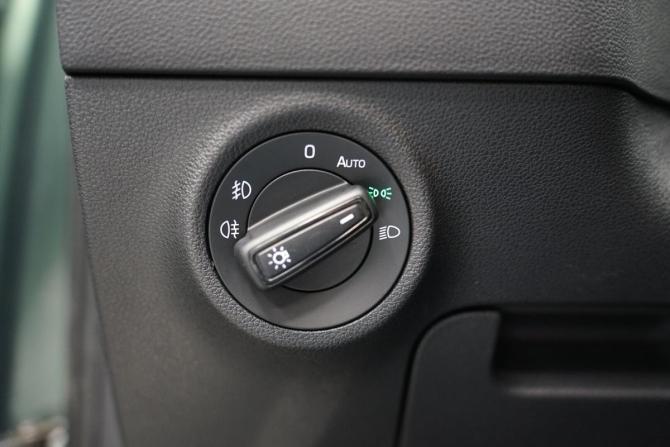 Skoda Karoq I с пробегом 2020 года, цена 2 322 000 рублей, 78253 км, внедорожник, Автокод Объявления