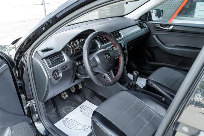 Skoda Rapid I Рестайлинг с пробегом 2019 года, цена 975 000 рублей, 123190 км, лифтбек, Автокод Объявления