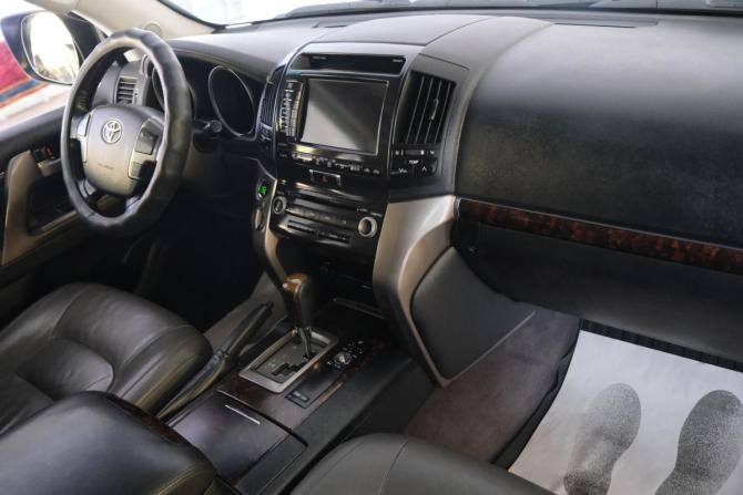 Toyota Land Cruiser 200 Series с пробегом 2009 года, цена 3 299 000 рублей, 312000 км, внедорожник, Автокод Объявления