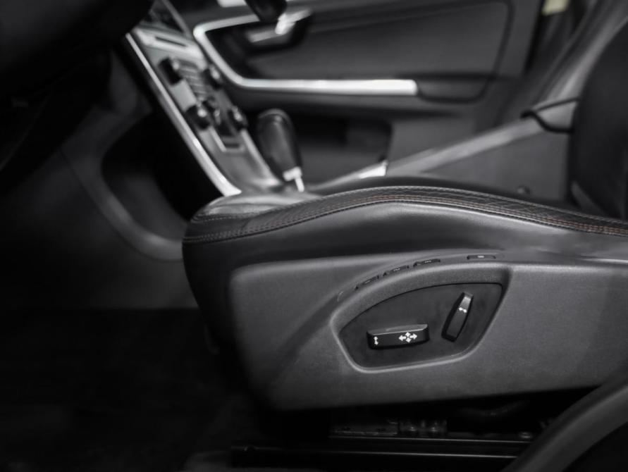 Volvo XC60 I Санкт-Петербург  - изображение 20
