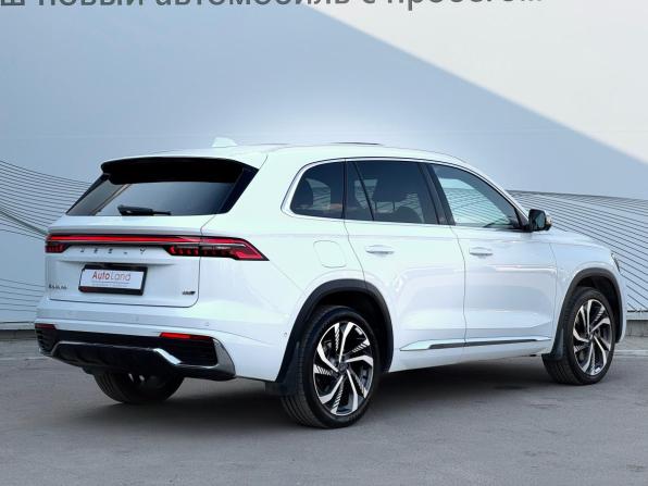 Geely Monjaro I с пробегом 2023 года, цена 3 300 000 рублей, 54024 км, внедорожник, Автокод Объявления