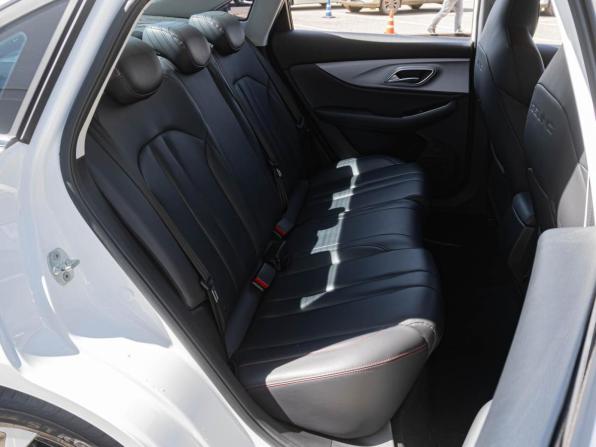 BAIC U5 Plus с пробегом 2023 года, цена 1 280 000 рублей, 53482 км, седан, Автокод Объявления