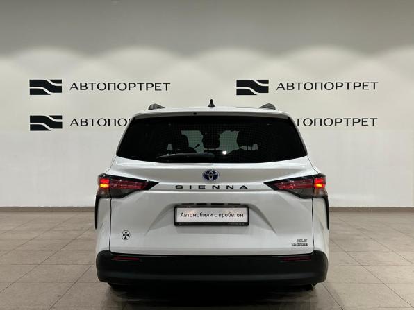 Toyota Sienna IV с пробегом 2021 года, цена 4 999 000 рублей, 76257 км, минивэн, Автокод Объявления