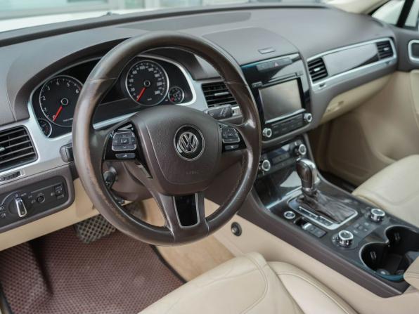 Volkswagen Touareg II с пробегом 2011 года, цена 1 950 000 рублей, 278311 км, внедорожник, Автокод Объявления