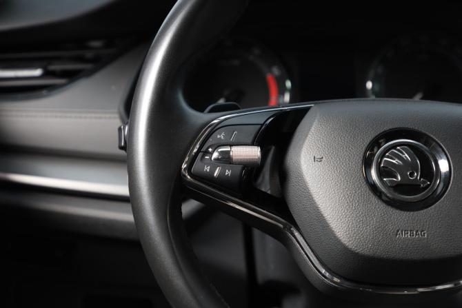Skoda Octavia IV (A8) с пробегом 2021 года, цена 3 149 000 рублей, 66938 км, лифтбек, Автокод Объявления