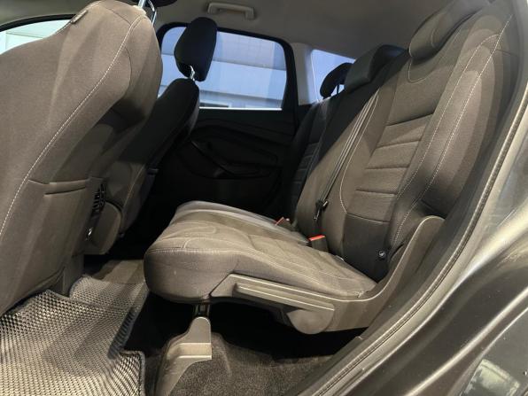 Ford Kuga II с пробегом 2015 года, цена 1 300 000 рублей, 189792 км, внедорожник, Автокод Объявления