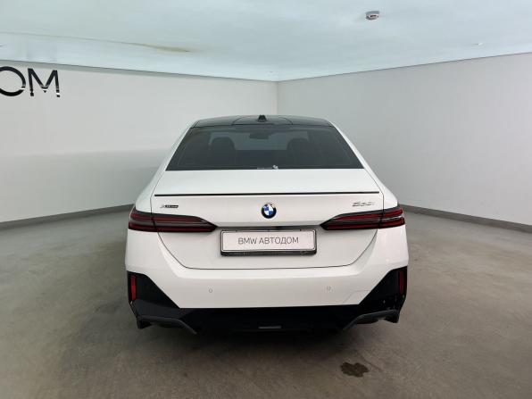 BMW 5 серии VIII (G60/G61/G68) с пробегом 2024 года, цена 8 250 000 рублей, 19463 км, седан, Автокод Объявления