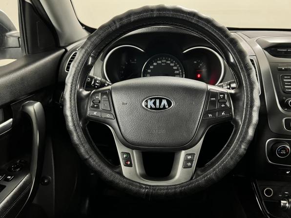 Kia Sorento II Рестайлинг с пробегом 2018 года, цена 2 065 000 рублей, 180000 км, внедорожник, Автокод Объявления