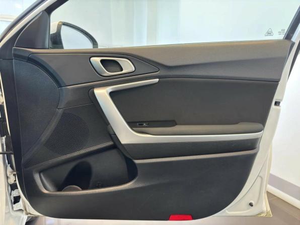 Kia Ceed III с пробегом 2019 года, цена 1 620 000 рублей, 145045 км, универсал, Автокод Объявления