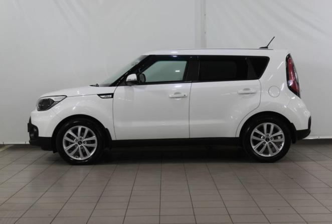 Kia Soul II Рестайлинг с пробегом 2017 года, цена 1 580 000 рублей, 119777 км, хэтчбек, Автокод Объявления