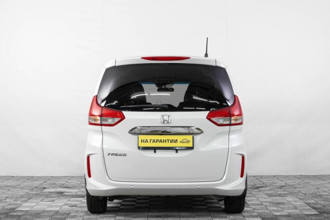 Honda Freed II Рестайлинг с пробегом 2021 года, цена 2 099 000 рублей, 47544 км, компактвэн, Автокод Объявления