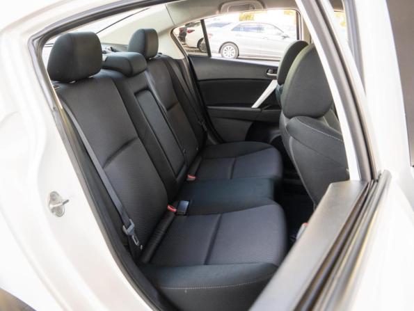 Mazda 3 II (BL) Рестайлинг с пробегом 2012 года, цена 960 000 рублей, 179775 км, седан, Автокод Объявления
