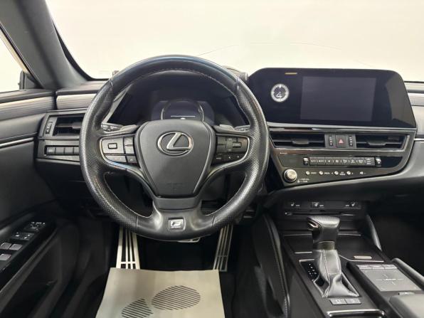 Lexus ES VII Рестайлинг с пробегом 2022 года, цена 5 145 000 рублей, 40184 км, седан, Автокод Объявления