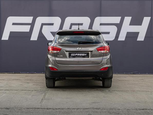 Hyundai ix35 I Рестайлинг с пробегом 2015 года, цена 1 500 000 рублей, 231766 км, внедорожник, Автокод Объявления