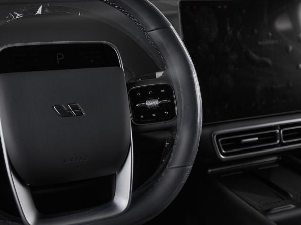 Новый Li Auto (Lixiang) L7 I Рестайлинг 2025 года, цена 10 198 600 рублей, внедорожник, Автокод Объявления