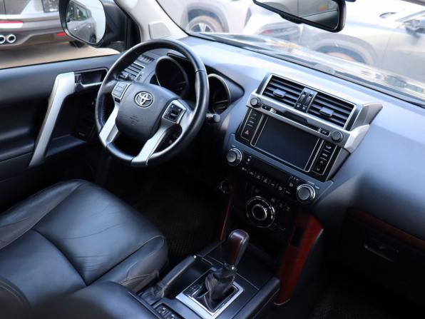 Toyota Land Cruiser Prado 150 Series Рестайлинг 1 с пробегом 2017 года, цена 4 250 000 рублей, 188478 км, внедорожник, Автокод Объявления