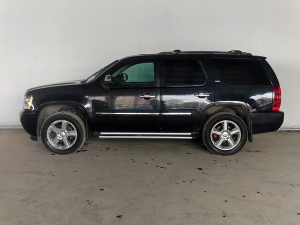 Chevrolet Tahoe III с пробегом 2012 года, цена 1 820 000 рублей, 327922 км, внедорожник, Автокод Объявления