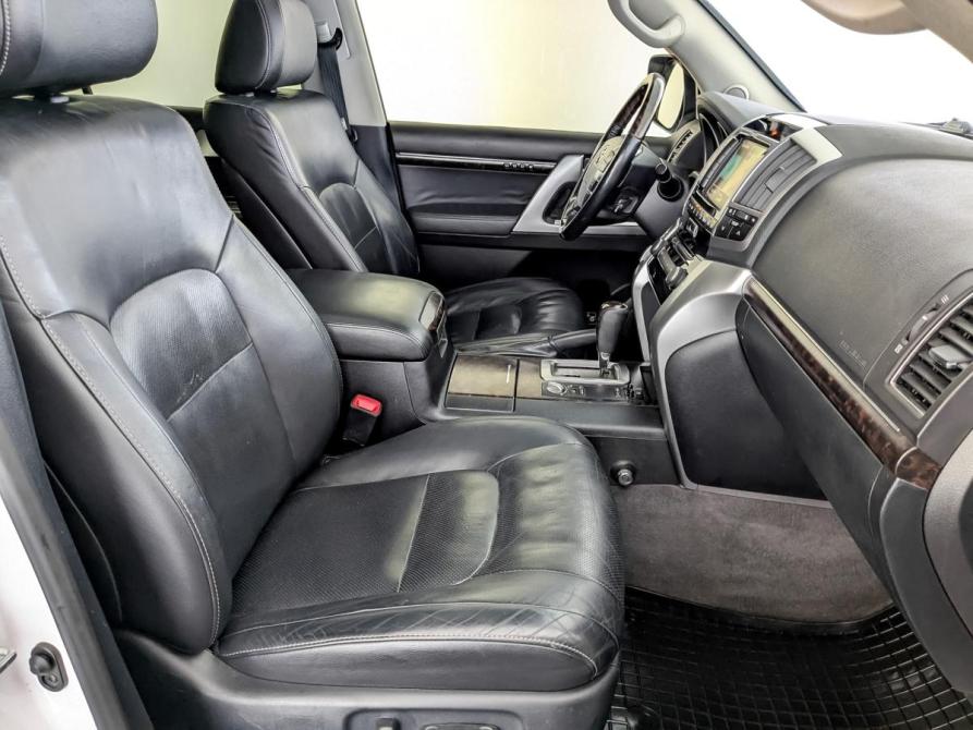 Toyota Land Cruiser 200 Series Рестайлинг 1 Москва  - изображение 25