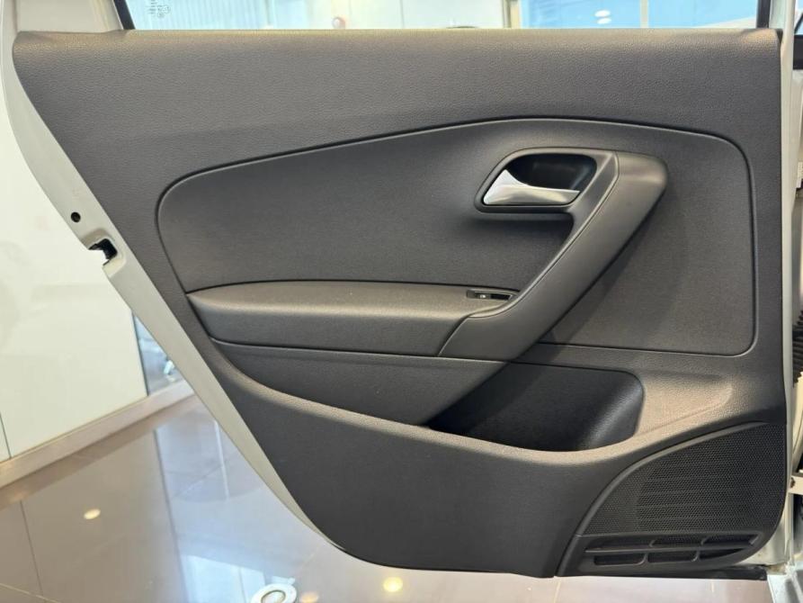 Volkswagen Polo V Подольск  - изображение 15
