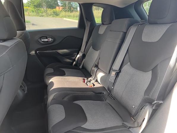 Jeep Cherokee V (KL) с пробегом 2014 года, цена 1 185 000 рублей, 215308 км, внедорожник, Автокод Объявления