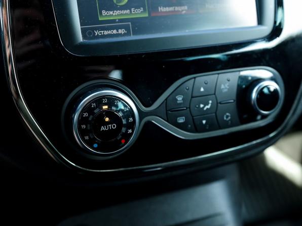 Renault Kaptur I с пробегом 2018 года, цена 1 499 000 рублей, 96634 км, внедорожник, Автокод Объявления