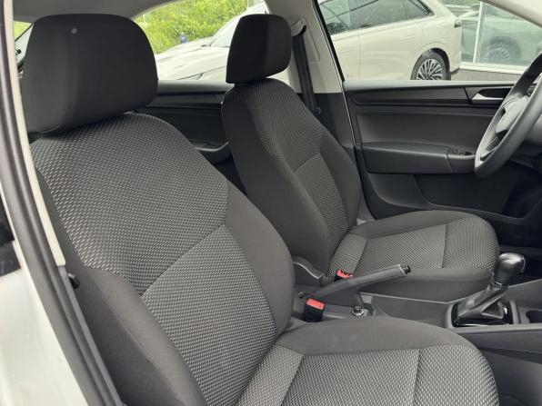 Volkswagen Polo VI с пробегом 2021 года, цена 1 619 000 рублей, 56952 км, лифтбек, Автокод Объявления