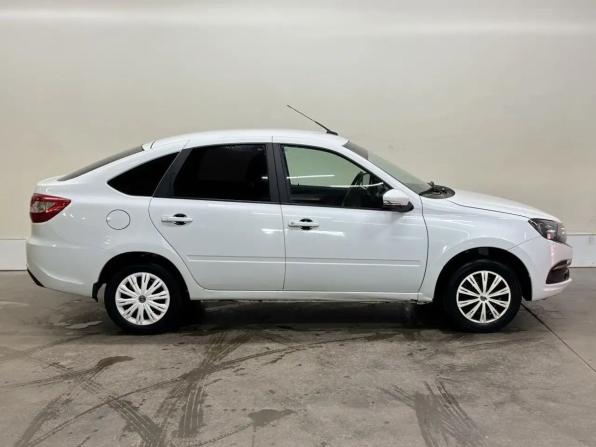 Lada (ВАЗ) Granta I Рестайлинг с пробегом 2022 года, цена 749 000 рублей, 56200 км, лифтбек, Автокод Объявления