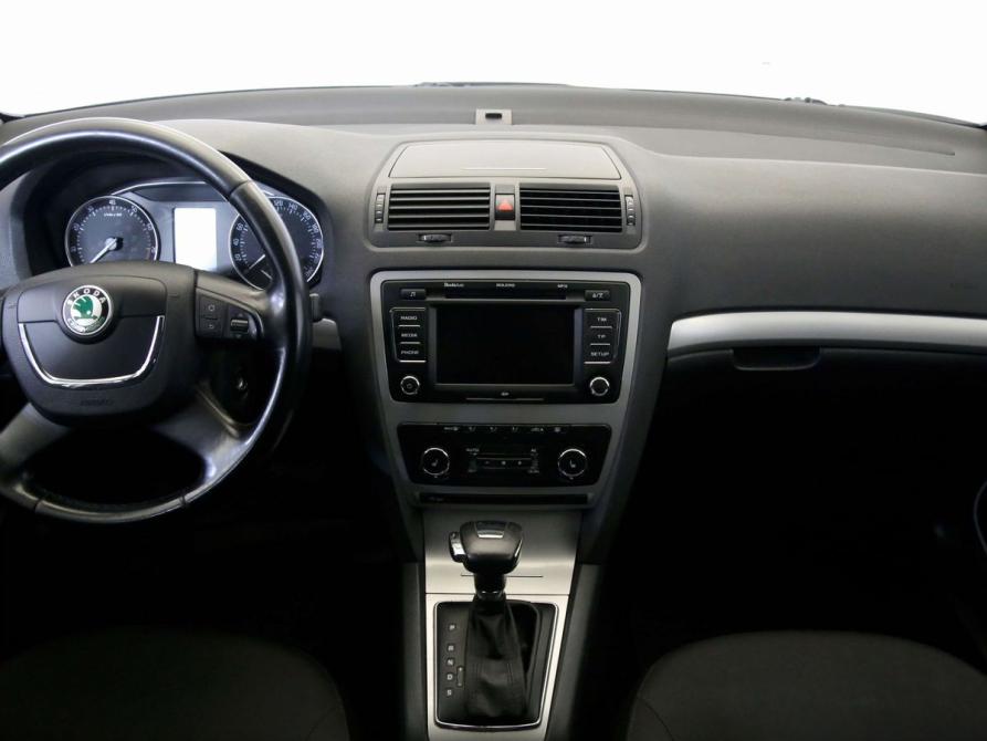 Skoda Octavia II (A5) Рестайлинг Санкт-Петербург  - изображение 15