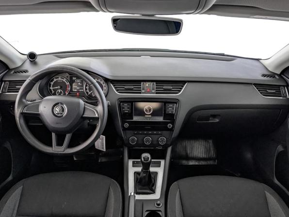 Skoda Octavia III (A7) Рестайлинг с пробегом 2019 года, цена 1 300 000 рублей, 163479 км, лифтбек, Автокод Объявления