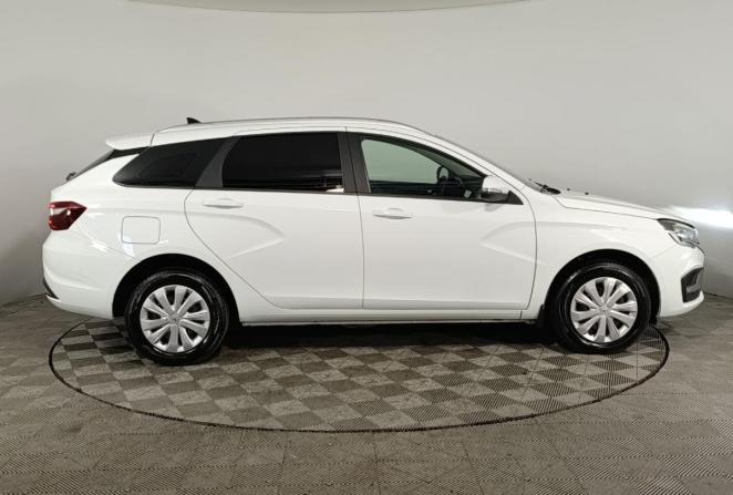 Lada (ВАЗ) Vesta I Рестайлинг (NG) с пробегом 2024 года, цена 1 300 000 рублей, 45231 км, универсал, Автокод Объявления