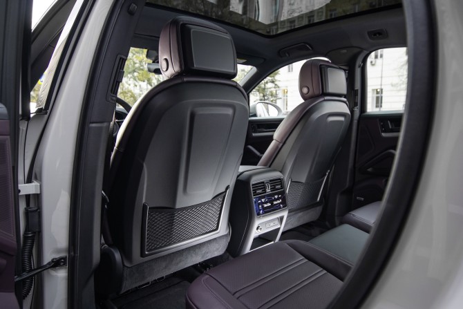 Новый Porsche Cayenne III Рестайлинг 2024 года, цена 23 951 200 рублей, внедорожник, Автокод Объявления