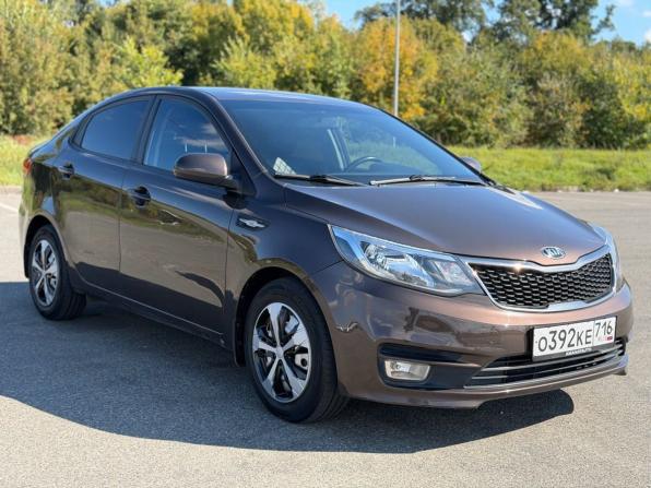 Kia Rio III Рестайлинг с пробегом 2015 года, цена 990 000 рублей, 148589 км, седан, Автокод Объявления