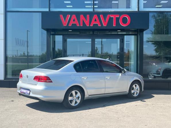 Volkswagen Passat B7 с пробегом 2011 года, цена 845 000 рублей, 226400 км, седан, Автокод Объявления